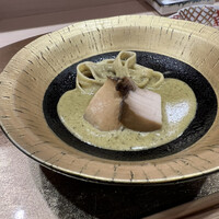 寿司 赤酢 - 肉厚あわびにあわあわします。