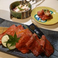牛刺しと焼肉 仔虎 クリスロード店 - 上撰焼肉ランチ、ちょこっと切落し、ミックスホルモンハーフ