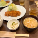 Tonkatsu Ookuni - 熱々のお椀は…