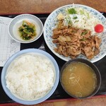 山田うどん - スタミナ焼肉定食(750円)
