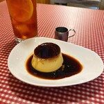 カフェレストラン ホット・ベリー - 日替りランチのアイスティーと手作りプリン。