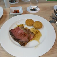 ベルテンポ - ローストビーフ、帆立風フライ