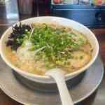 らーめん潤 - 中華そば小+玉葱増し+ネギ