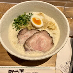 ラーメン家 みつ葉  - 