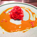 北海道焼肉 北うし - 　２．【特撰-１】びえい和牛サーロインのとろけるユッケ