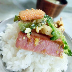 菊栄食堂 - ご飯にチャンプルーがめちゃくちゃ合ってうまいです。