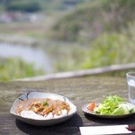 ガーデンカフェ 風草 - のどかな景色を見ながらの食事