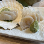 寿司を味わう 海鮮問屋 浜の玄太丸 - 帆立、平貝