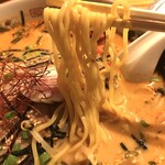 焼肉大将 - トンカララーメン　麺アップ