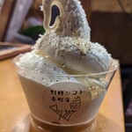 Betsubara Sofuto - ピザ屋のチーズと蜂蜜¥770。これ美味しい！！蜂蜜とチーズと黒胡椒！！