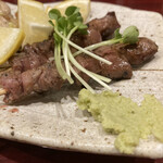 鶏飛人 河内永和店 - 牛タンもと串焼き