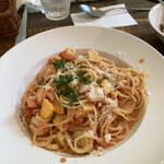 スパゲッティ専門 こぱぞう - 海老とズッキーニのトマトクリームスパゲッティ