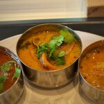 アンドスパイス - いか・えび・あさりのココナツカレー