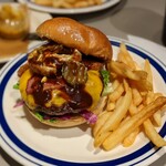 J.S. BURGERS CAFE - 2208_J.S. BURGERS CAFE ららぽーとEXPOCITY店_ベーコンチーズバーガー1,580円