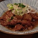 西日暮里酒場 串まる - 牛すじ煮込み