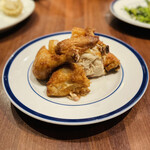 ゴールデン タイガー - 丸鶏パリパリ揚げ 半身