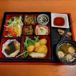 笹の葉 - 料理写真:日替わり弁当ランチ(ご飯なし)