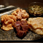 Hodori 用賀店 - 上ミノ　ギャラ　レバー　シマチョウ