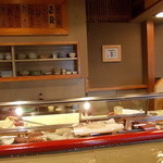 重寿司 - カウンターと、テーブルが６人席ありました