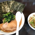 RAMEN TATSU - 醤油ラーメン並＋海苔＋チャーシュー丼