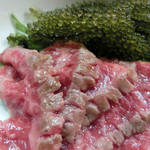 小料理きょうわ - ほどよいサシがあるのは、脚の付け根の部分だけだそうです。