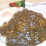 Miyuki - よく煮込まれたたっぷりカレーにカツは埋もれています