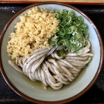 うどん 讃く - ひやかけ大 天かすとネギトッピング 上から