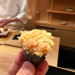 鮨 あらい - 噴火湾の毛蟹海苔巻き