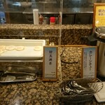 花の舞 - 目玉焼き、カレーシチュー、この横に野菜スープ