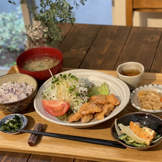 アイナオーラ_0