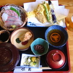 味角 - 刺身と天ぷらの定食