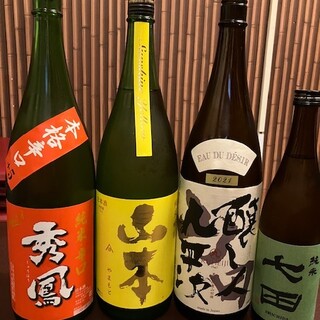 日本酒がおすすめ。定番から季節限定の銘酒まで揃います