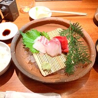 魚匠 銀平 心斎橋店 - お造り定食（ご飯お代わり可）
                      1650円