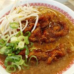 Nikujirumen Susumu - 肉汁麺。片栗粉の衣をまとった肉の食感わるし