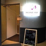 Live&Bar SECOND STEP - らせん階段の下がお店です。