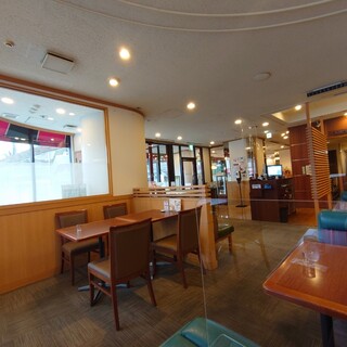 ロイヤルホスト_2