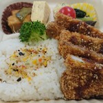 おべんとう 十五段屋 - とんかつ弁当700円