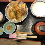 うおつね - 天丼定食