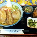 Okinawa Soba - 三枚肉そば（７５０円）