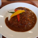 Gyuu Suji Kare To Supu No Mise Oribu - 優しいじっくり煮込まれた牛すじカレー