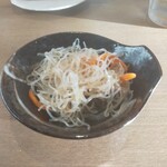 Kanamaru Nouen Yasai Izakaya Rungo Ka-Nibaru - お通しの春雨サラダ