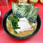 ラーメン 杉田家 本店 - ラーメン