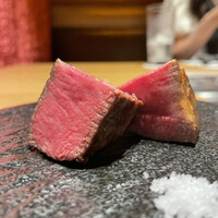お肉屋 けいすけ 三男坊 - ヒレの厚切り