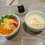 パークサイド カフェ 503 - 