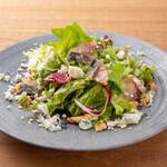 Mackerel and blue cheese salad