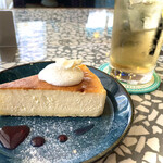 ResortKitchenLANAI - バスクチーズケーキと、ノンアルカクテル【モクテル】のレア