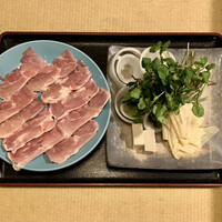 韻松亭 - 鳥すき焼