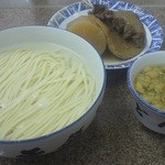 Tenryou Udon - 天領うどん(320円)とおでん(1個100円)