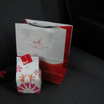 マールブランシュ - バレンタイン限定パッケージ茶の菓(※女友達の車内)