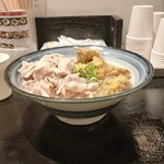 自家製さぬきうどんと肉 新橋甚三 - 